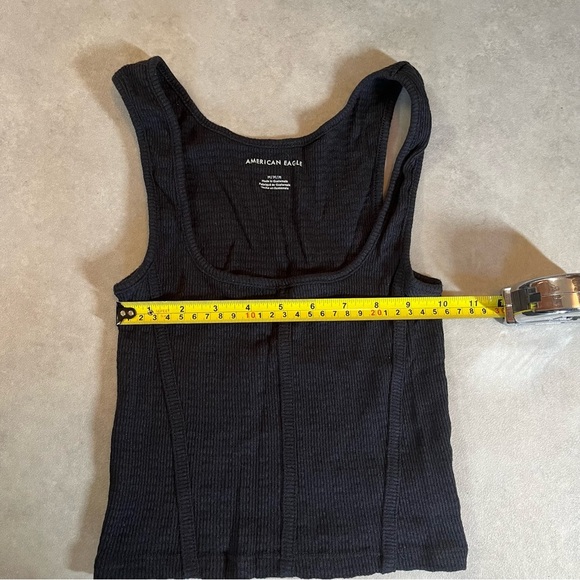 American Eagle Outfitters Dark Ribbed Cropped Tank Top. Medium - Picture 6 of 10